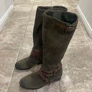 Marc Fisher Women's Noreene Riding Suede Boots in Green Size 9M‎